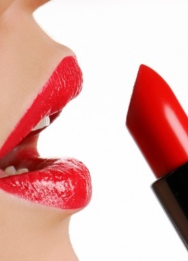 bouche-maquillage-rouge-a-levre