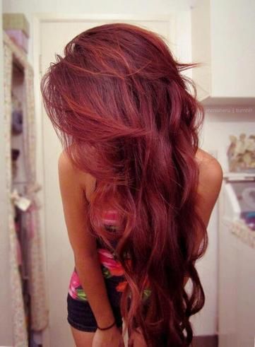 I really love this color. Doubt I could ever pull it off though: 