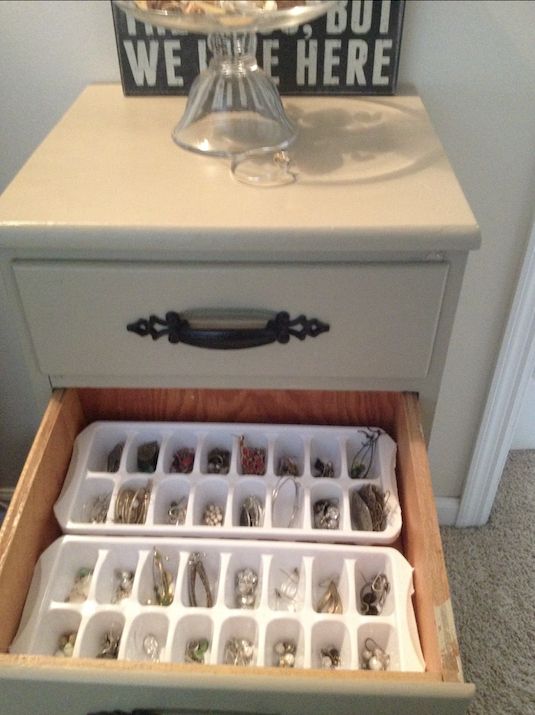 AD-Genius-Ways-To-Organize-Your-Closets-And-Drawers-18