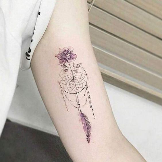 48 top idées de beaux tatouages avec des roses 17
