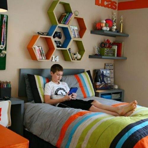 29 top idées pour décorer une chambre de garçons adolescents 19