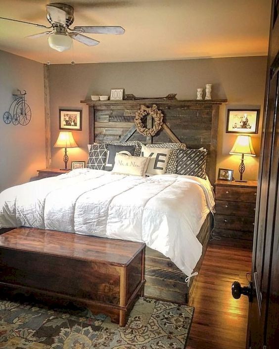 22 têtes de lit DIY originales en bois faites maison 20