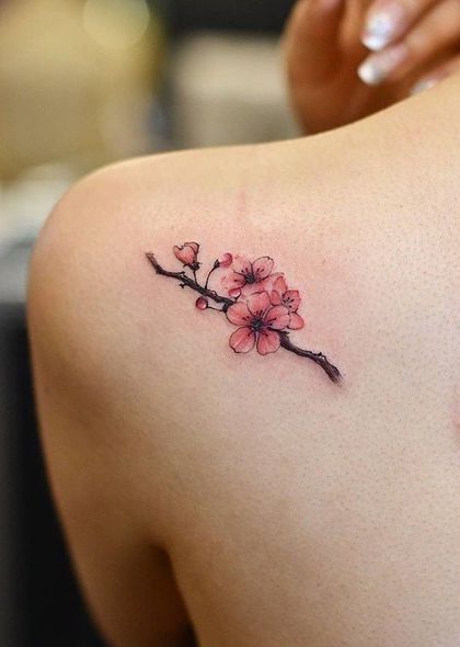 48 top idées de beaux tatouages avec des roses 36