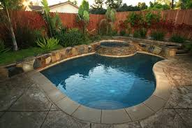 100 top idées de mini piscines pour petits jardins 29