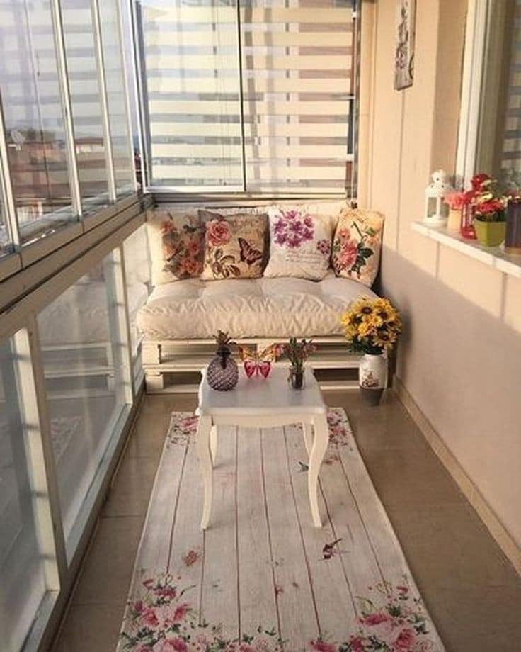 21 top idées de décorations pour embellir un balcon 7