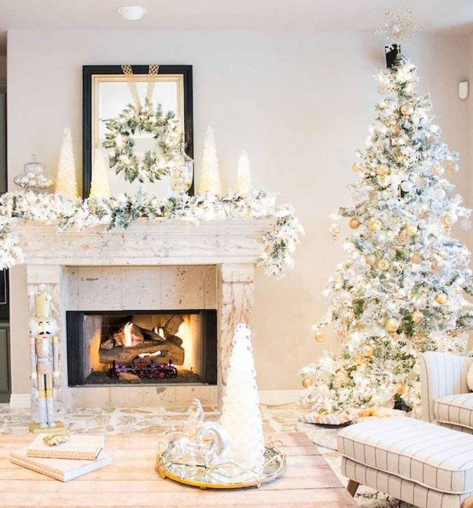 65 idées de décorations de Noël pour embellir son salon 16