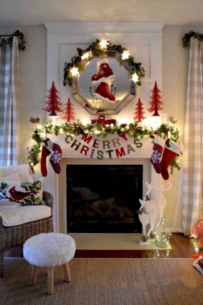 65 idées de décorations de Noël pour embellir son salon 23
