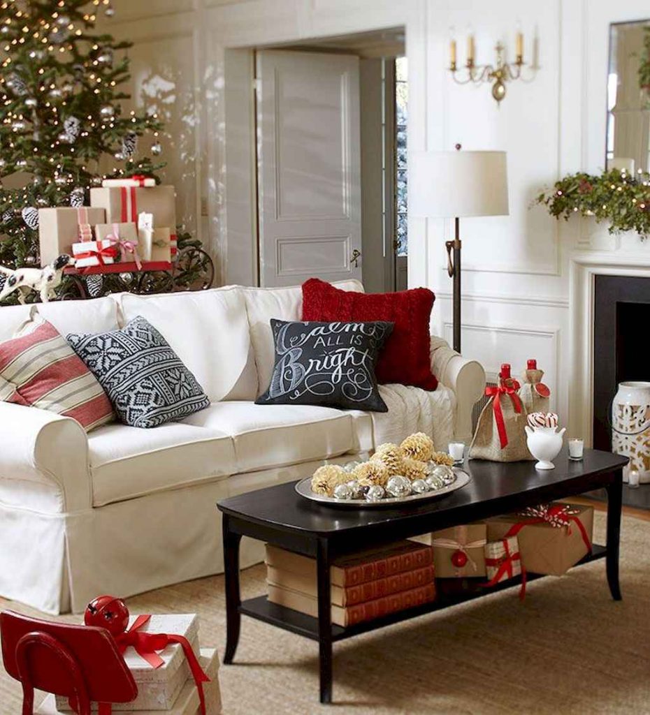 65 idées de décorations de Noël pour embellir son salon 26