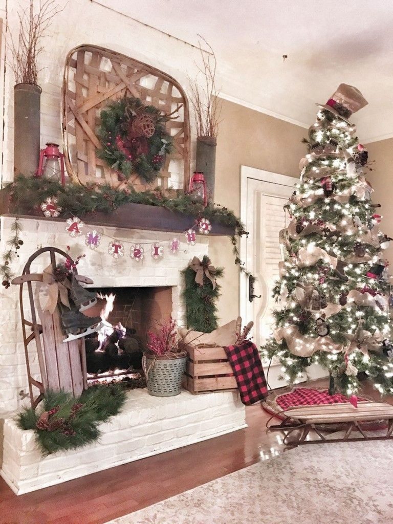 77 belles décorations de Noël pour décorer son salon 38