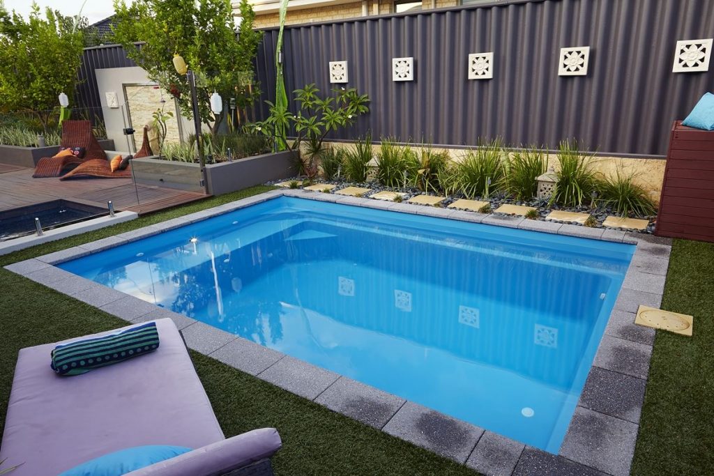 100 top idées de petites piscines pour petits jardins 24
