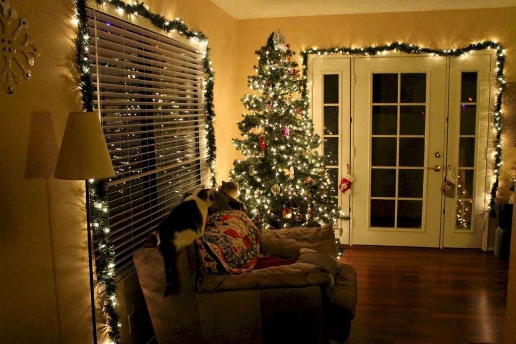 65 idées de décorations de Noël pour embellir son salon 53
