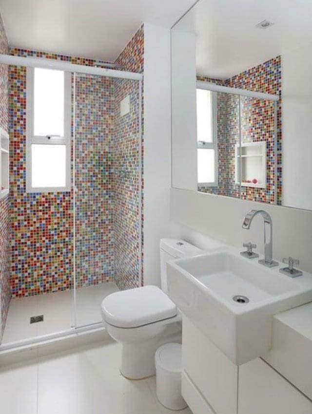 21 idées élégantes pour décorer vos toilettes 20