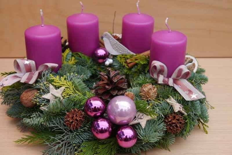 22 idées de belles décorations de table de Noël 6
