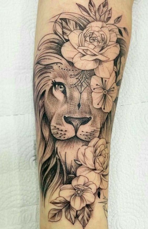 100 top idées de tatouages lion 14