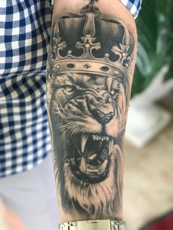 100 top idées de tatouages lion 24