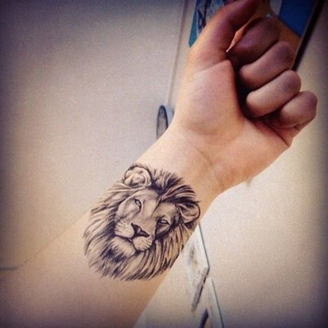 100 top idées de tatouages lion 6