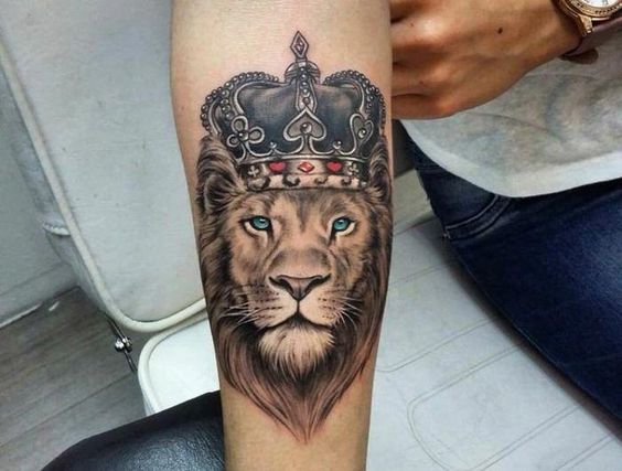 100 top idées de tatouages lion 100