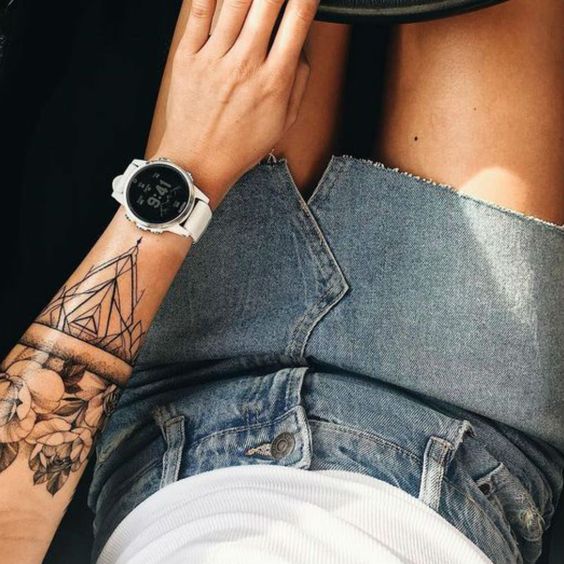 110 top idées de tatouages avant bras pour femme 14