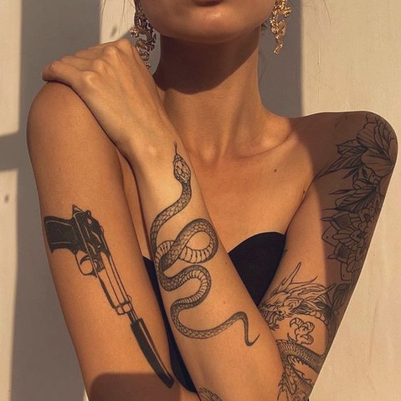 110 top idées de tatouages avant bras pour femme 25