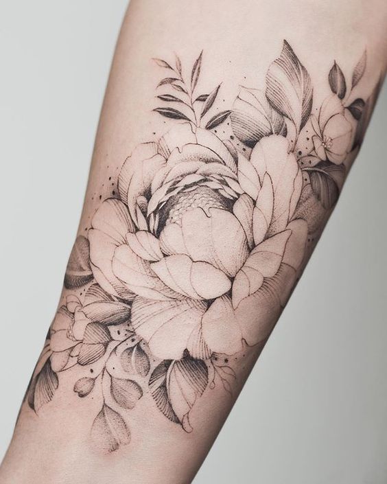 110 top idées de tatouages avant bras pour femme 33