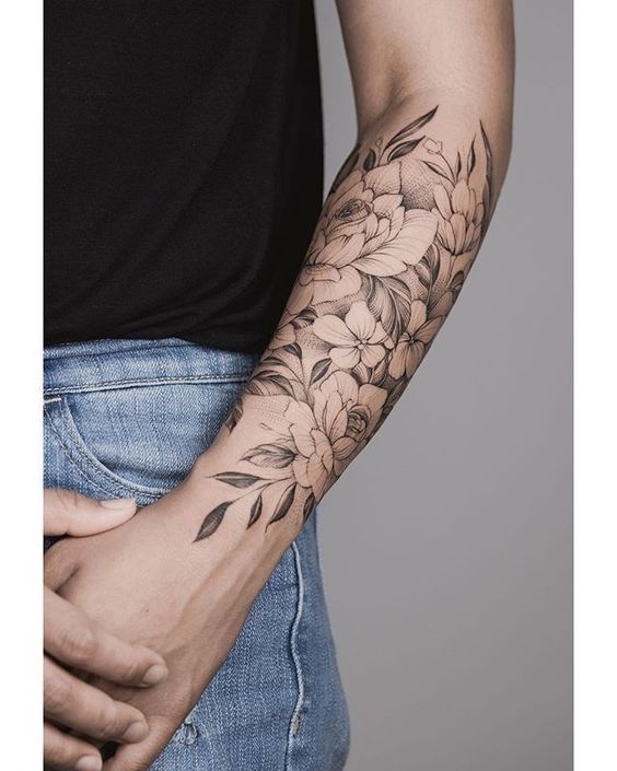 110 top idées de tatouages avant bras pour femme 49