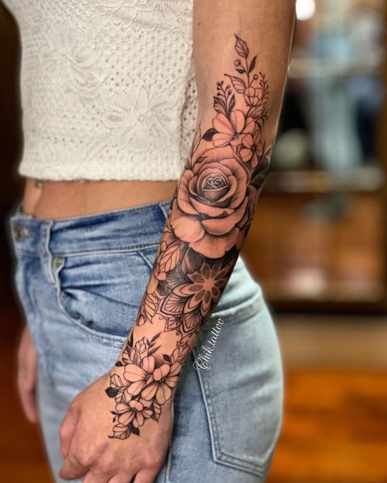 110 top idées de tatouages avant bras pour femme 64