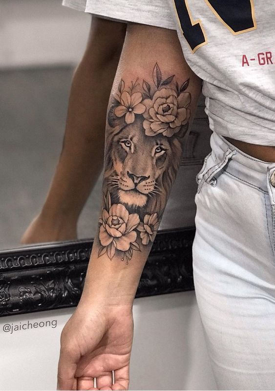 110 top idées de tatouages avant bras pour femme 81