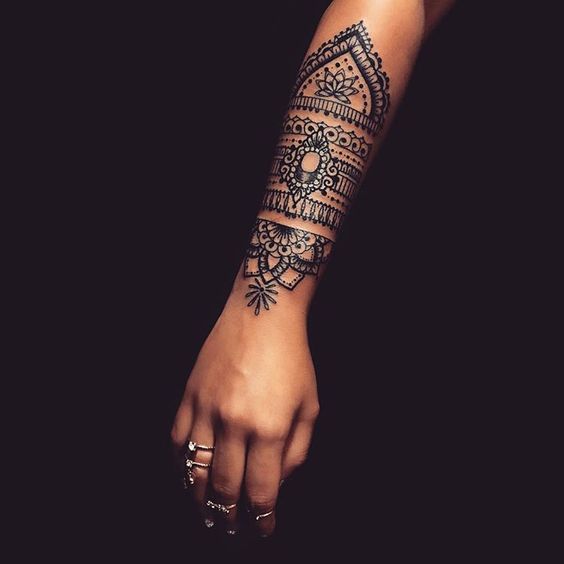 110 top idées de tatouages avant bras pour femme 82