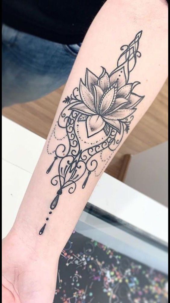 110 top idées de tatouages avant bras pour femme 86