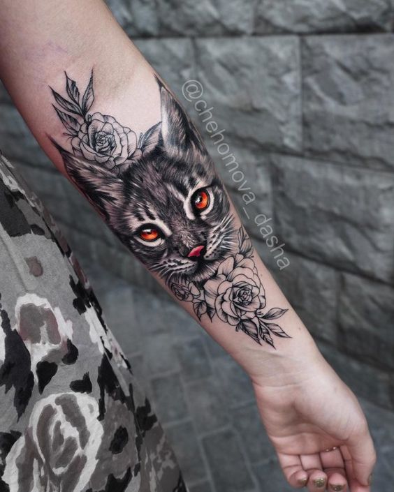 110 top idées de tatouages avant bras pour femme 102