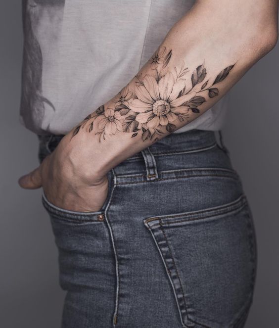 110 top idées de tatouages avant bras pour femme 103