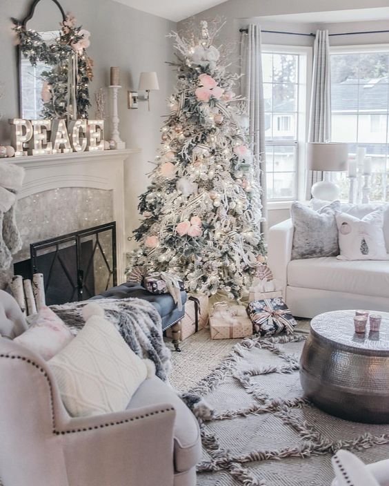 100 idées de décorations de sapin de Noël blancs 52