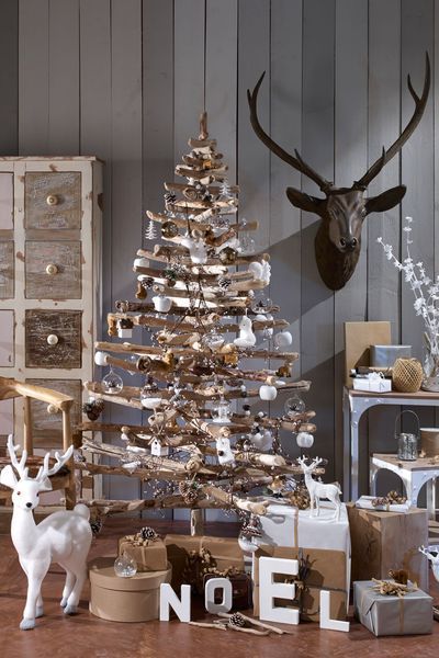 100 top idées de sapins de Noël en bois 27