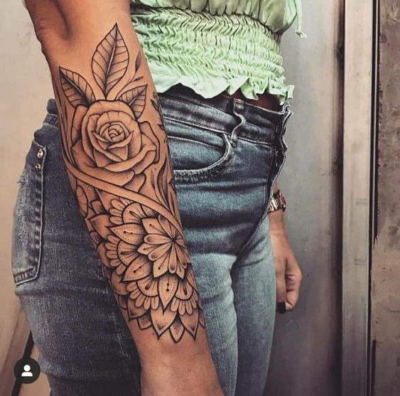 47 belles idées de tatouages bras pour femmes 6