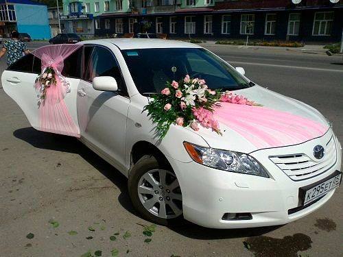 12 belles idées pour décorer une voiture de mariage 5