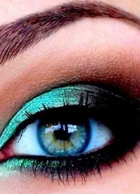 8 astuces pour choisir son maquillage en fonction da la couleur de ses yeux et de ses cheveux 1