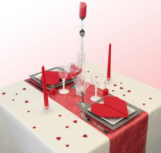 10 idées décoration de table pour un dîner en amoureux