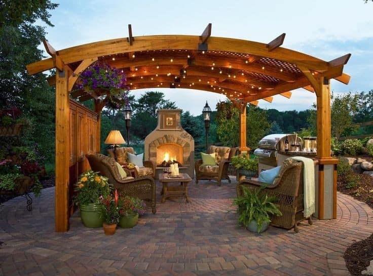 24 pergolas en bois pour embellir votre jardin 8