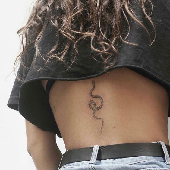 175 top idées de petits tatouages pour femmes 109