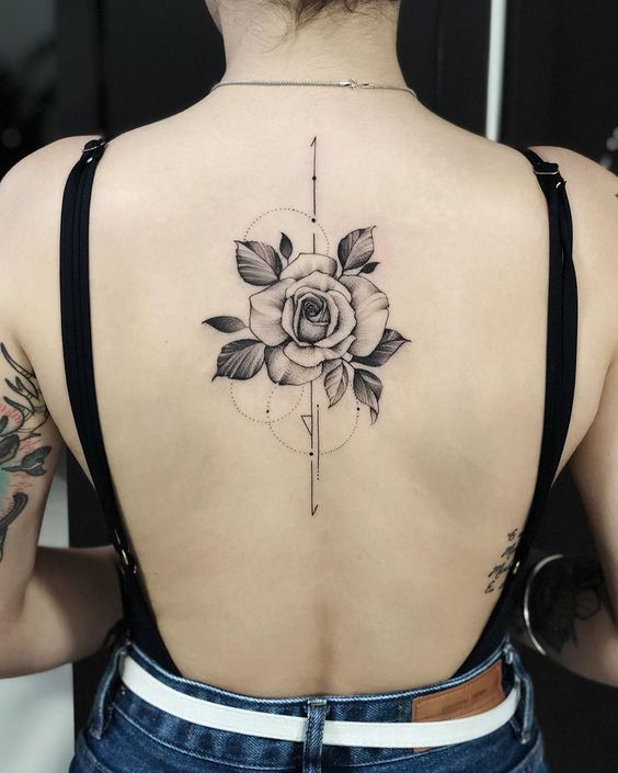 175 top idées de petits tatouages pour femmes 118