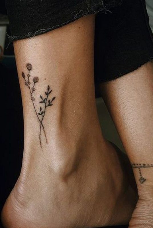 175 top idées de petits tatouages pour femmes 128