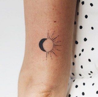 175 top idées de petits tatouages pour femmes 4