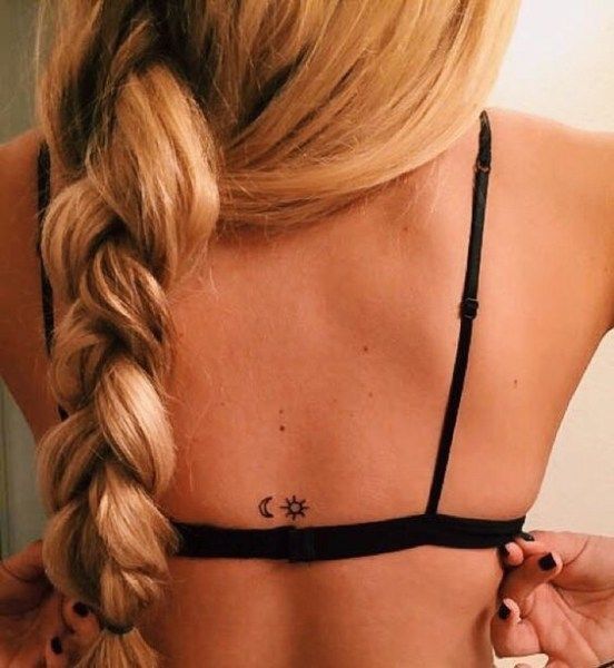 79 petits tatouages discrets et minimalistes qui prouvent que moins c'est plus 3