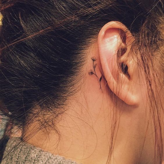 79 petits tatouages discrets et minimalistes qui prouvent que moins c'est plus 22