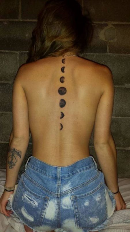 79 petits tatouages discrets et minimalistes qui prouvent que moins c'est plus 28