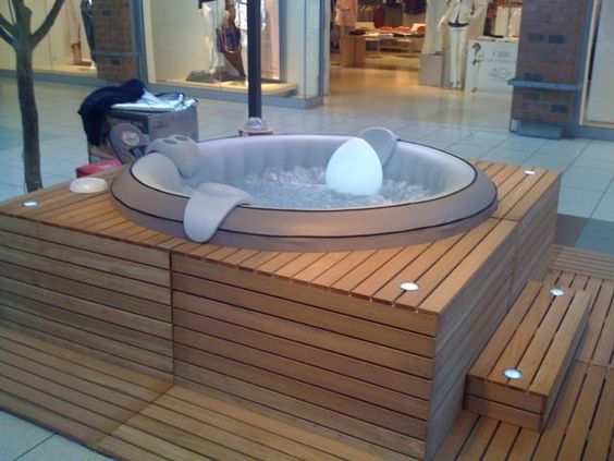 29 top idées & tutos d'habillages de jacuzzi gonflables 13