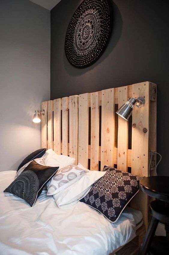 22 têtes de lit DIY originales en bois faites maison 8