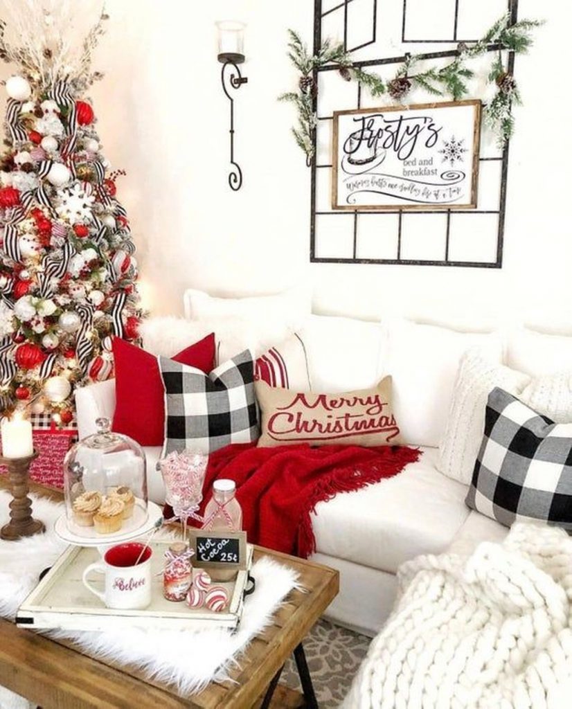 77 belles décorations de Noël pour décorer son salon 37