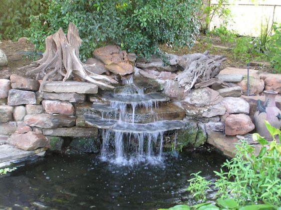 27 idées de bassins avec cascade pour embellir son jardin 10