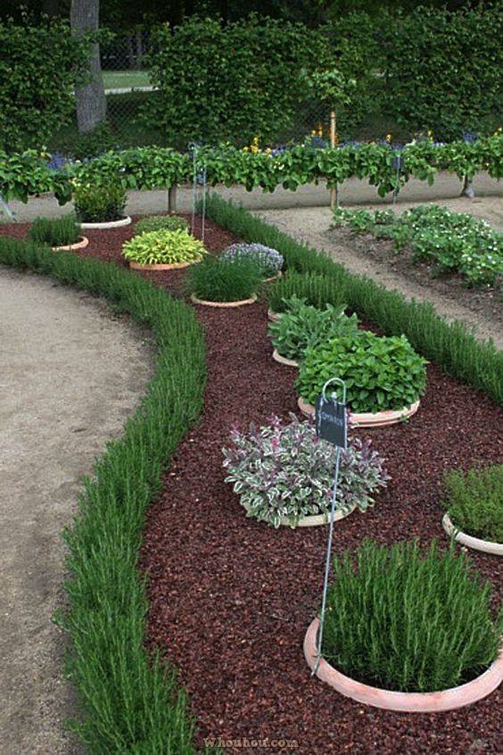 80 idées pour décorer son jardin d'une façon unique 38